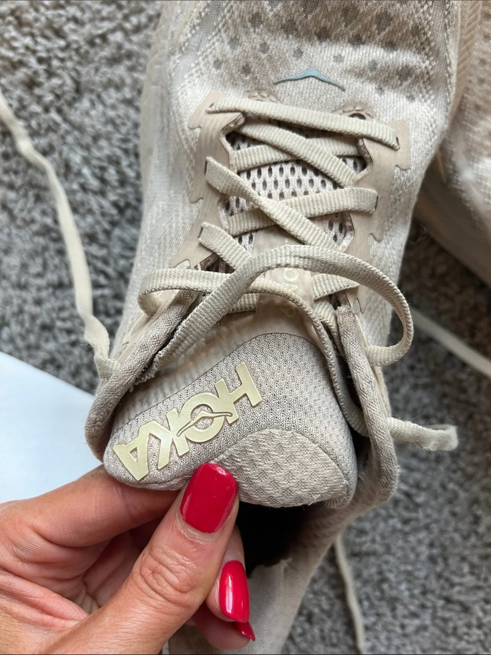 Hoka Clifton 9 Running Shoes Womens 8 Shifting Sand Eggnog Athletic Run Training